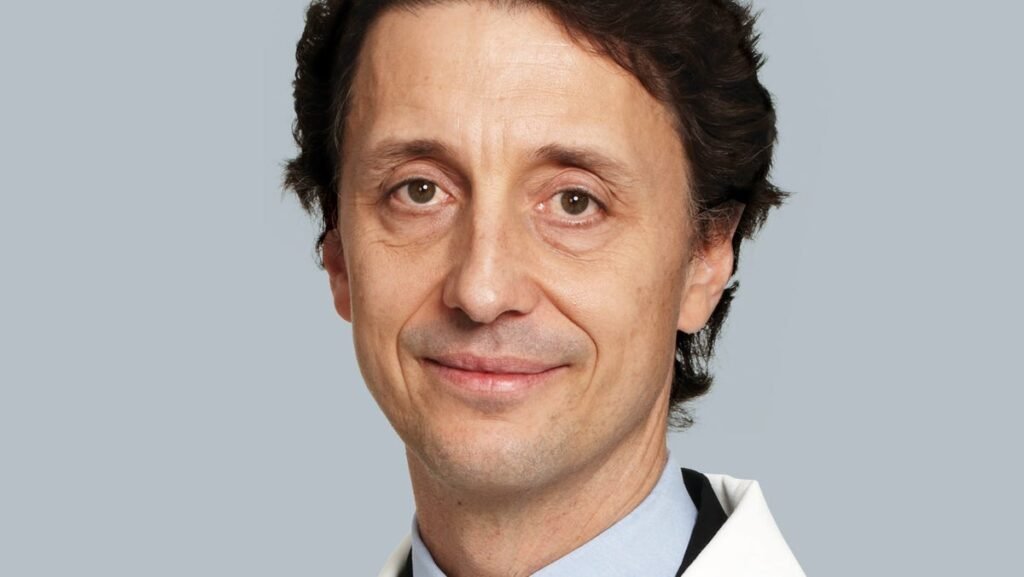 Rosacea symptoms persist despite antibiotic therapy