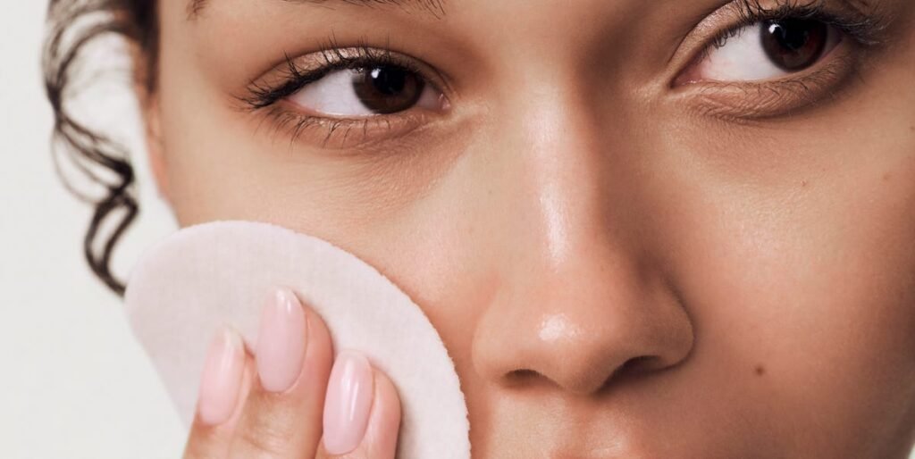 Revolutionary all in one exfoliating toner pads
